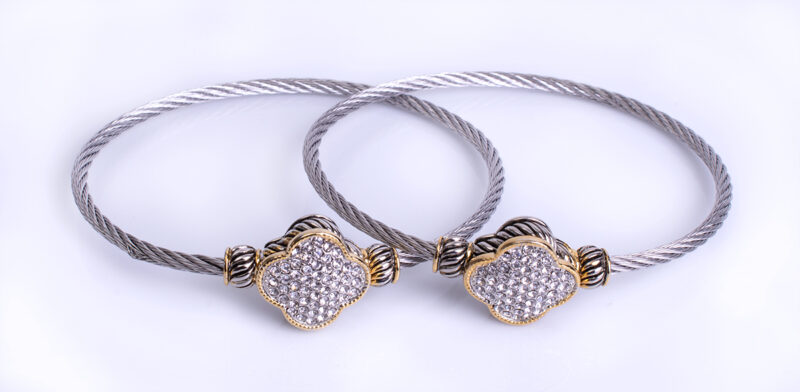 Clover Cubic Zirconia Stone Bracelet - Image 2